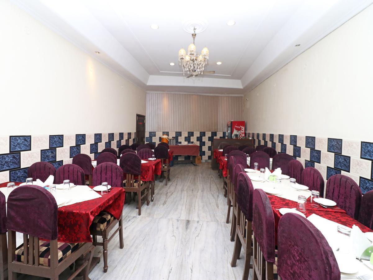 Oyo 11526 Hotel Apollo Agra  Buitenkant foto
