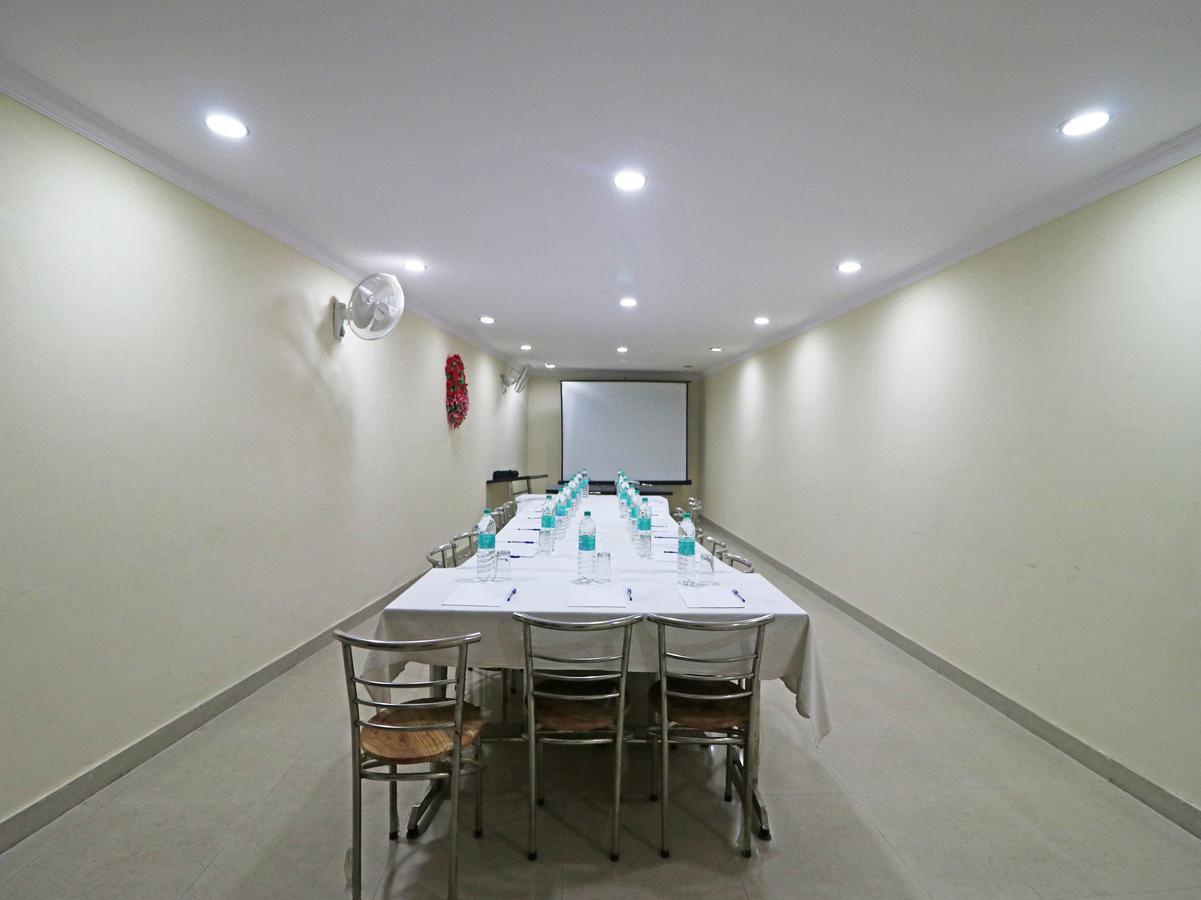 Oyo 11526 Hotel Apollo Agra  Buitenkant foto