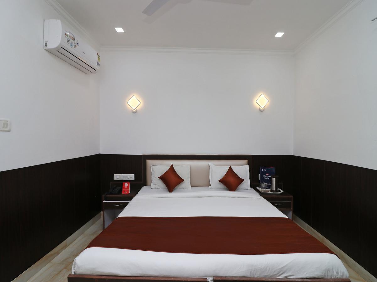 Oyo 11526 Hotel Apollo Agra  Buitenkant foto