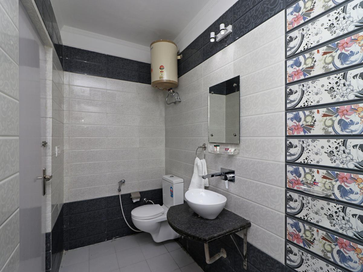 Oyo 11526 Hotel Apollo Agra  Buitenkant foto