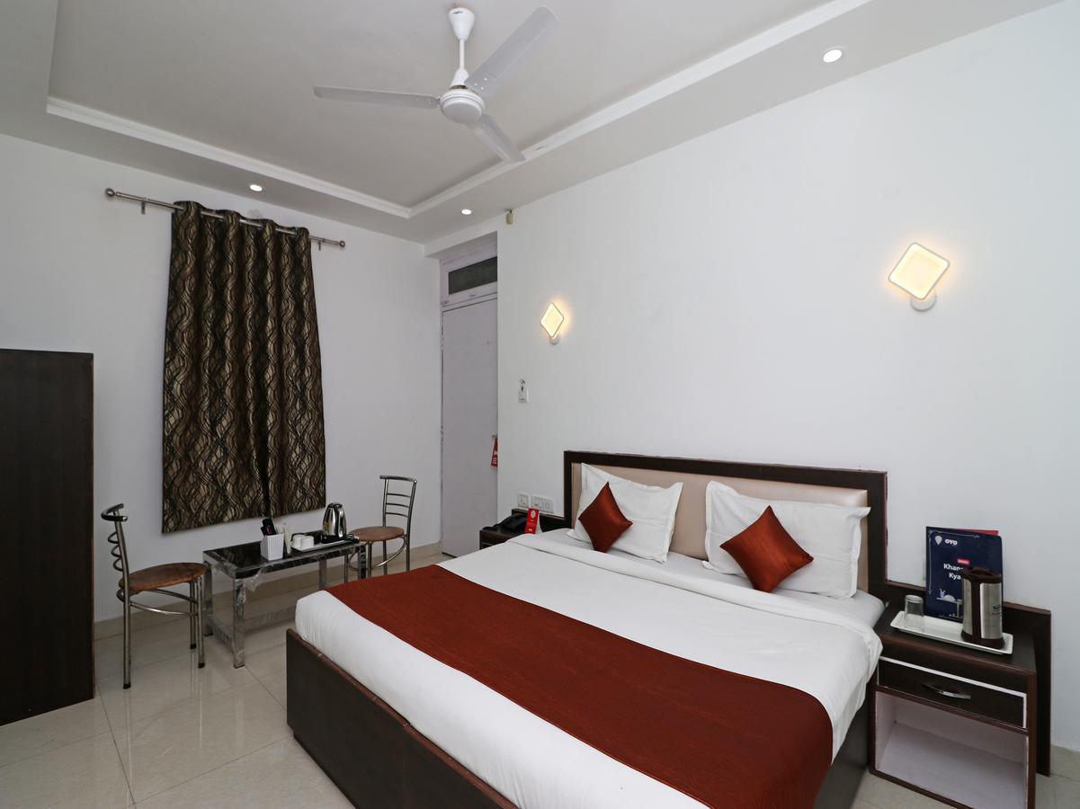 Oyo 11526 Hotel Apollo Agra  Buitenkant foto